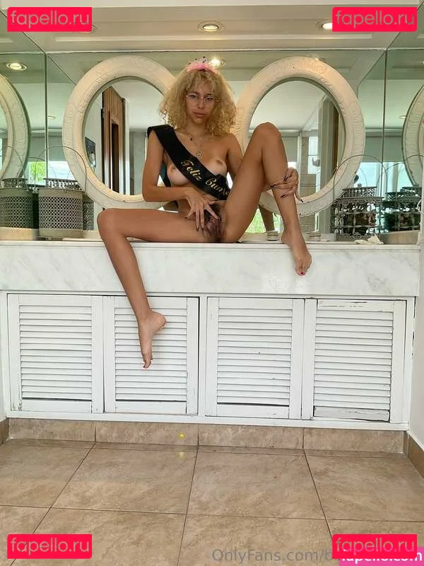 bloompoison Onlyfans Photo Gallery 