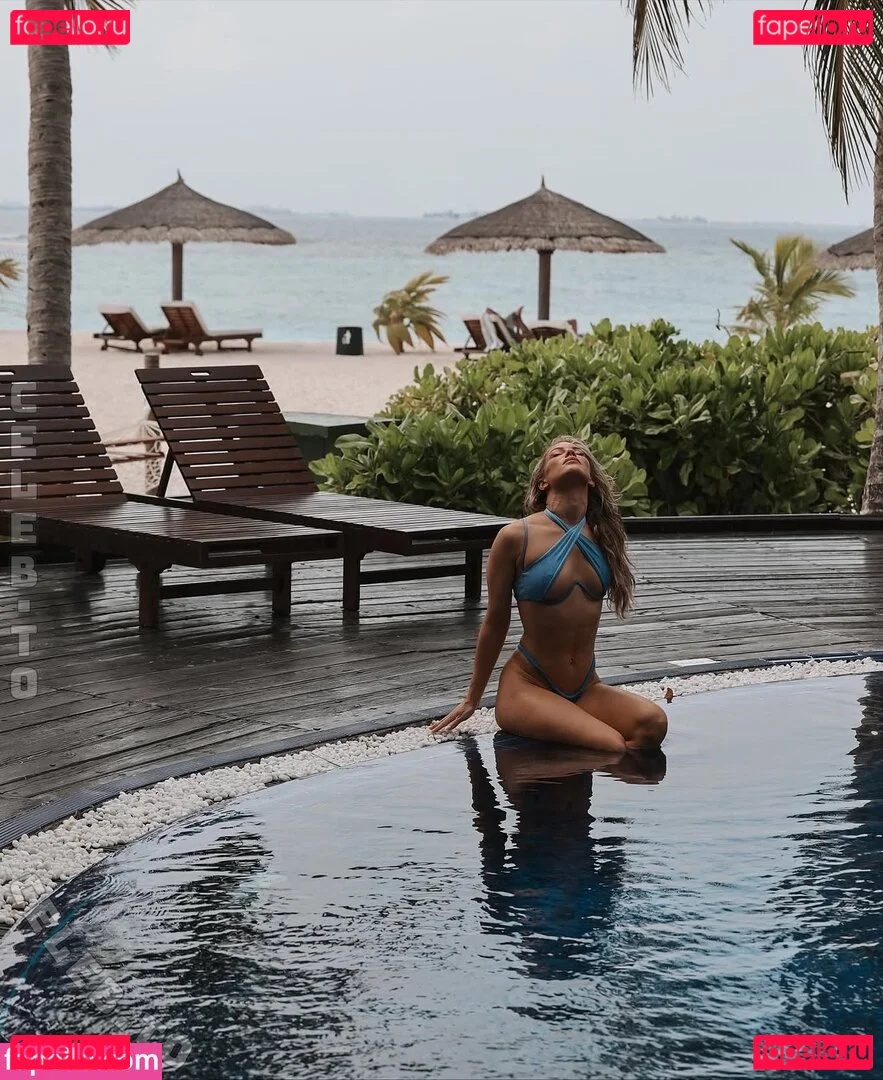 Stephanie Davis Onlyfans Photo Gallery 