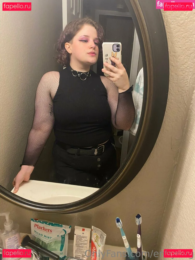 enbybug Onlyfans Photo Gallery 