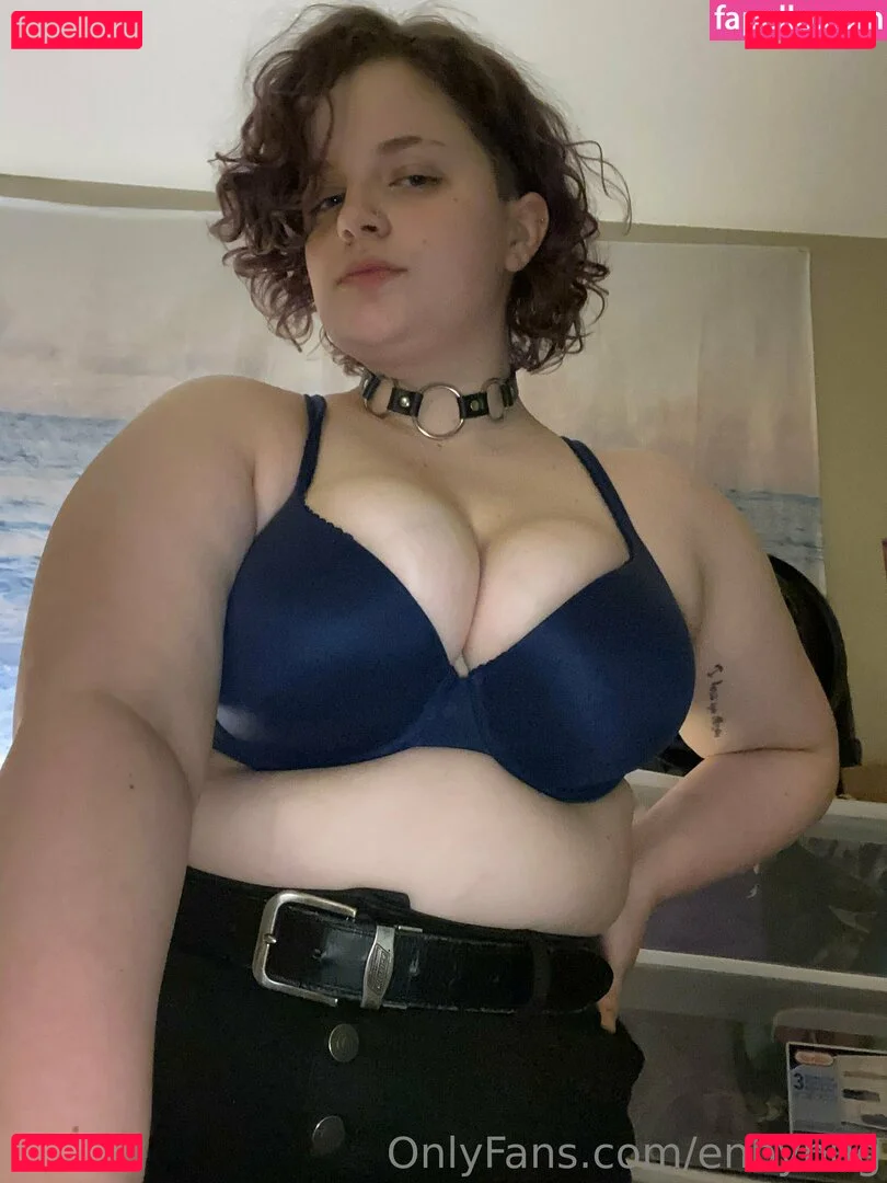 enbybug Onlyfans Photo Gallery 