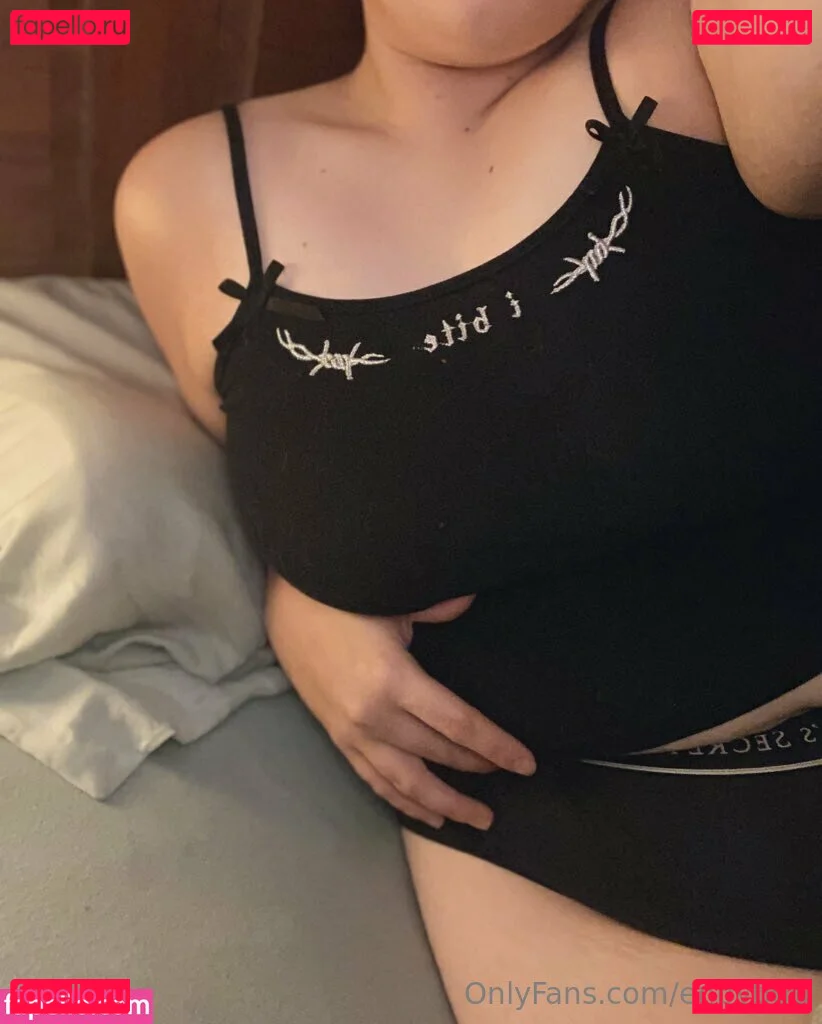 enbybug Onlyfans Photo Gallery 