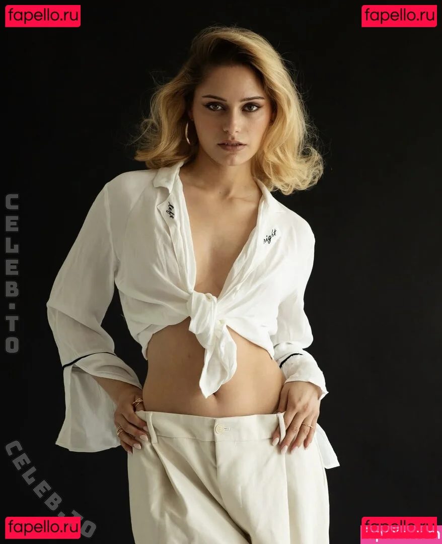 Alina Khani Onlyfans Photo Gallery 