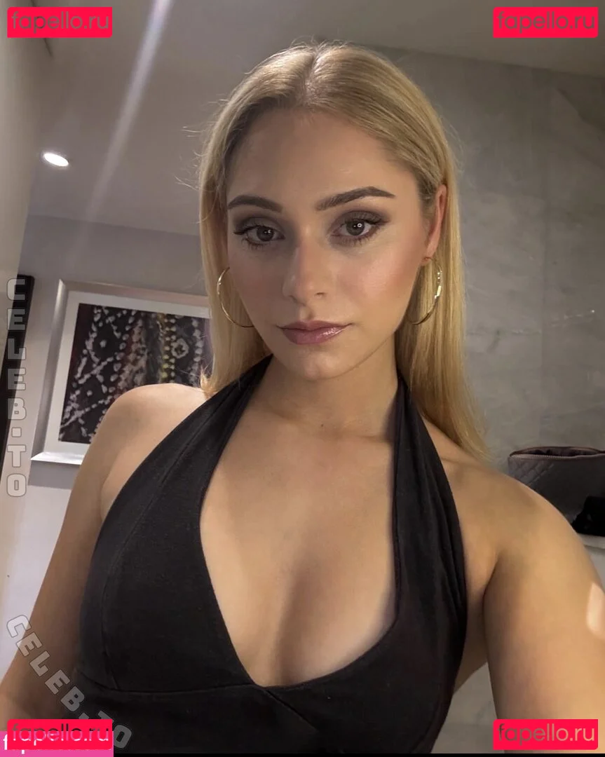 Alina Khani Onlyfans Photo Gallery 