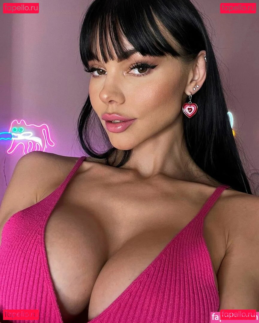 Amy Lee Onlyfans Photo Gallery 