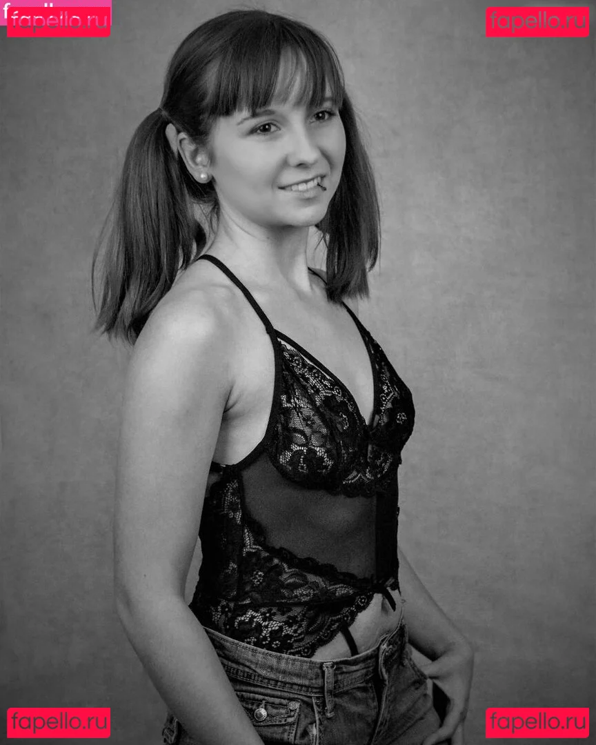 hobbymodel_owl Onlyfans Photo Gallery 