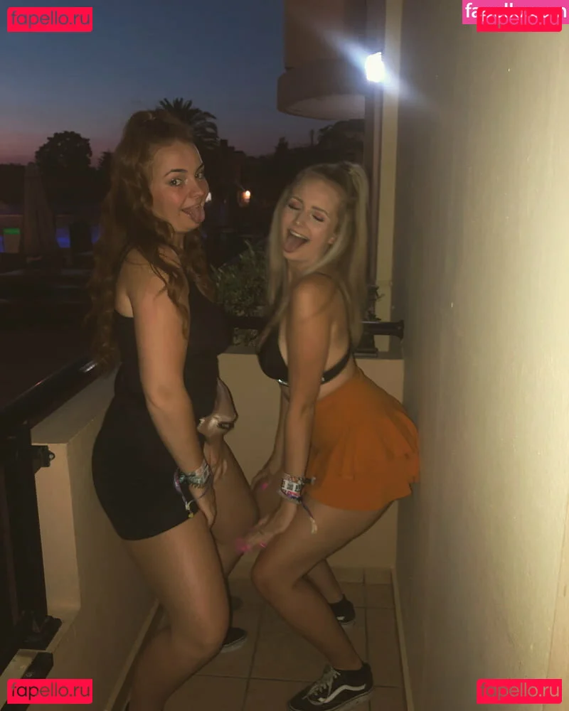 Cerys Lilly Onlyfans Photo Gallery 