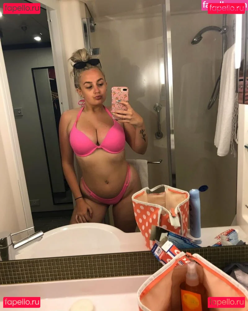 Cerys Lilly Onlyfans Photo Gallery 