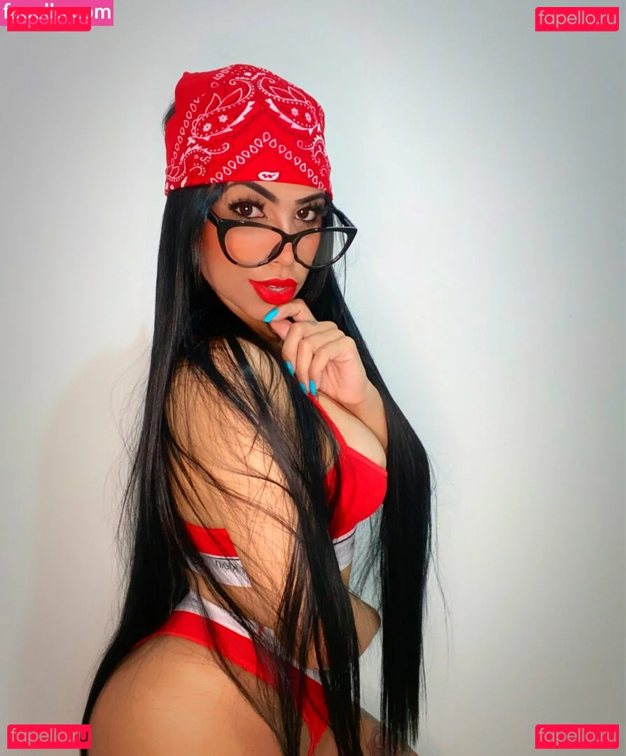 Thay Salles Onlyfans Photo Gallery 