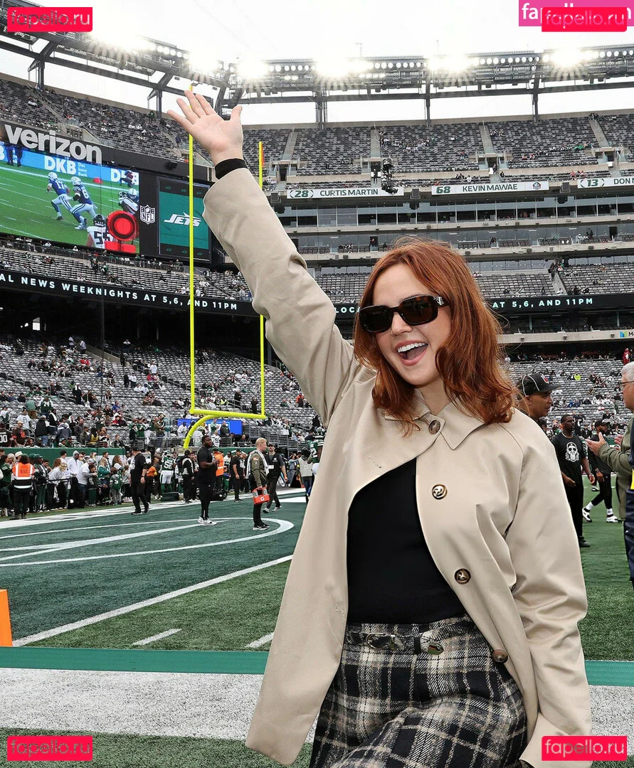 Bailee Madison Onlyfans Photo Gallery 