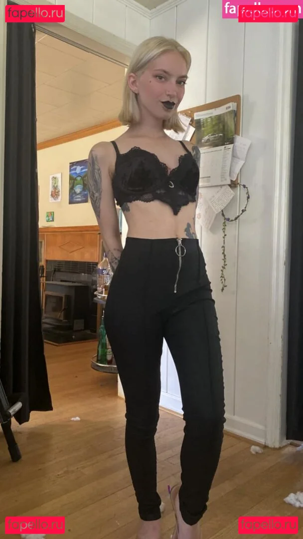 violets_cabaret Onlyfans Photo Gallery 