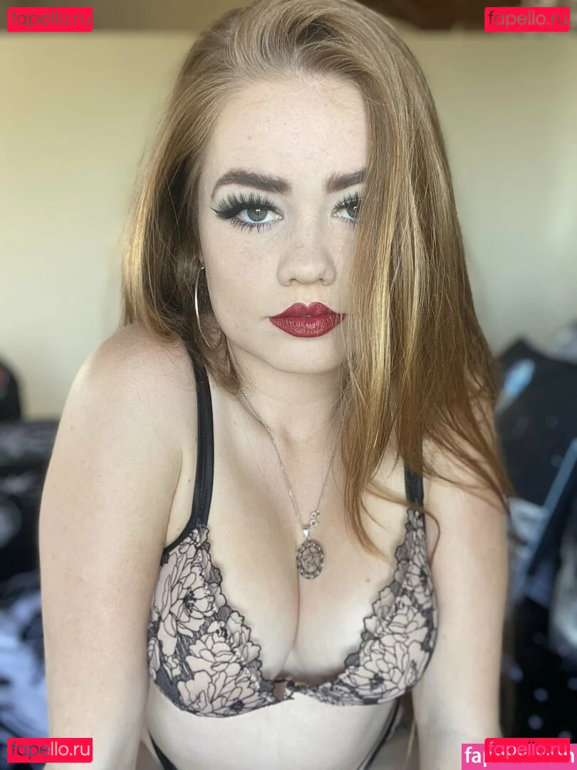 findomroxy1 Onlyfans Photo Gallery 