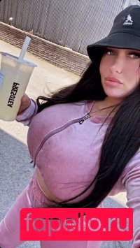 roxnour Onlyfans Photo Gallery 