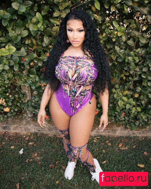 Sexxy Red Onlyfans Photo Gallery 