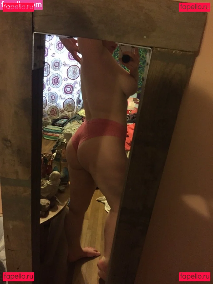 th3bak3dbuddh1st Onlyfans Photo Gallery 