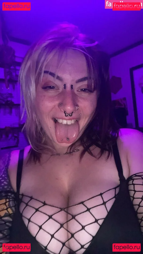 th3bak3dbuddh1st Onlyfans Photo Gallery 