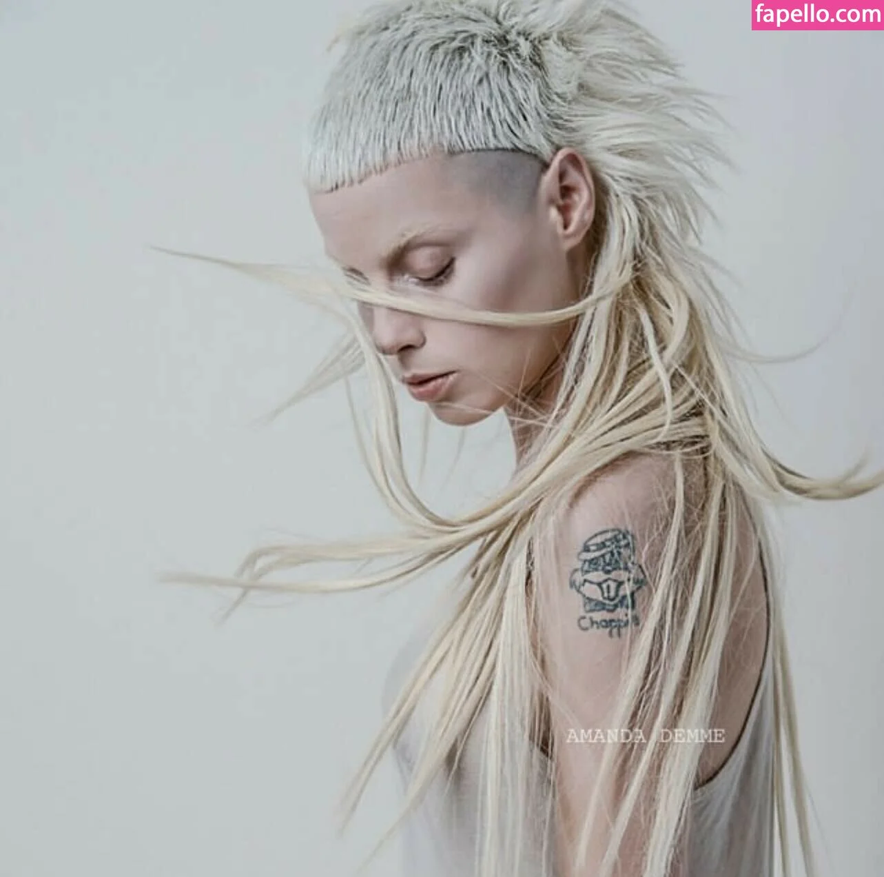 Yolandi Visser Onlyfans Photo Gallery 