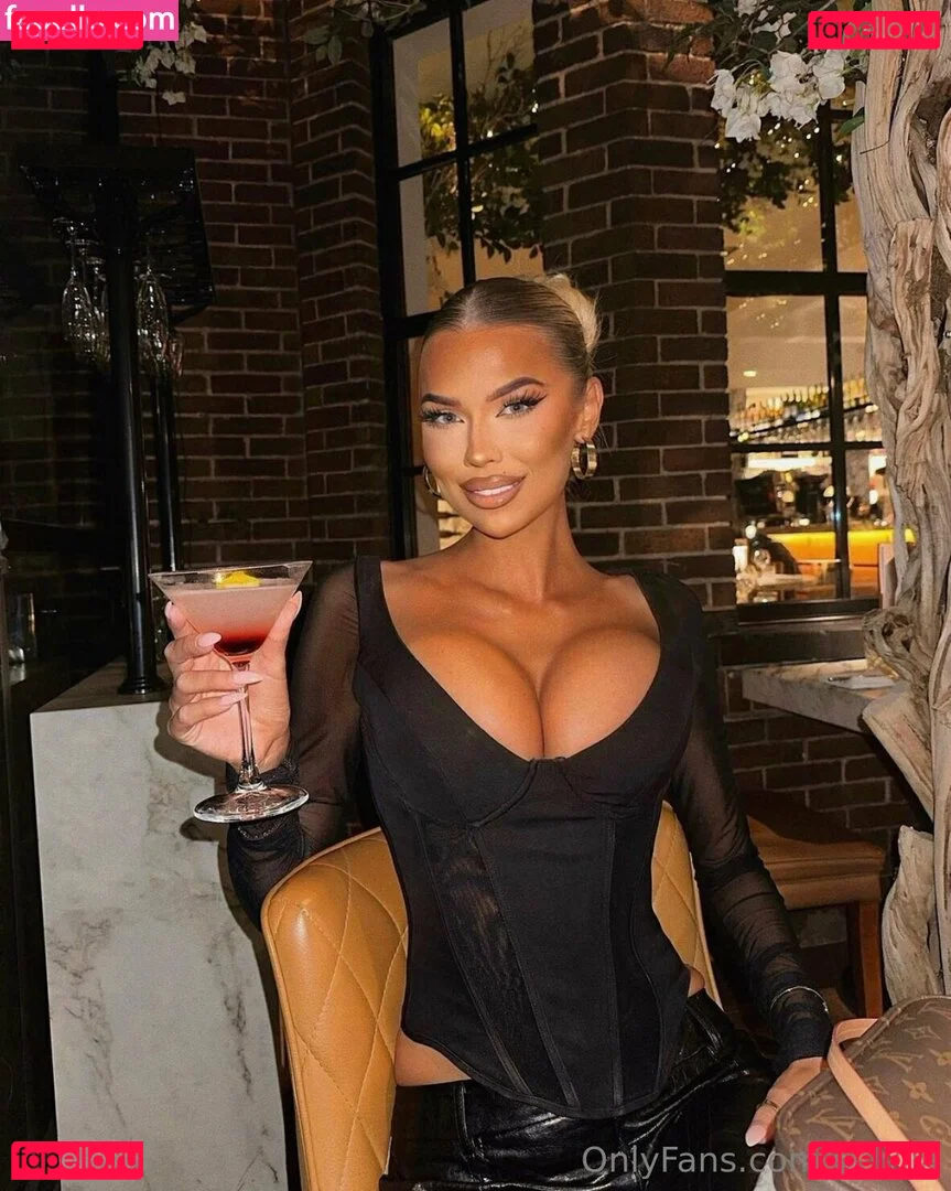 Sylvijaa Onlyfans Photo Gallery 