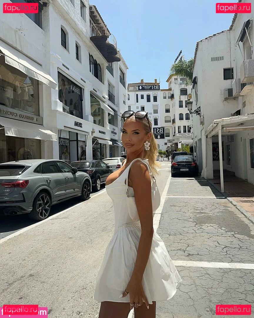 Sylvijaa Onlyfans Photo Gallery 