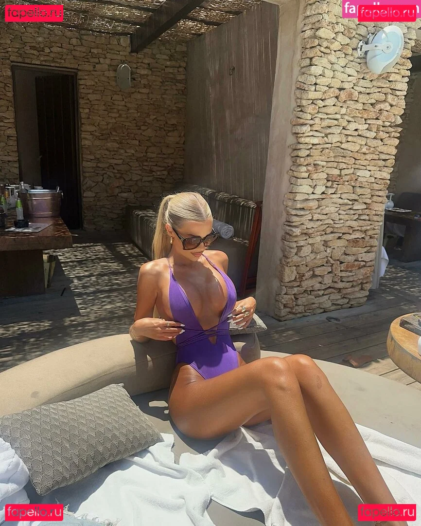 Sylvijaa Onlyfans Photo Gallery 