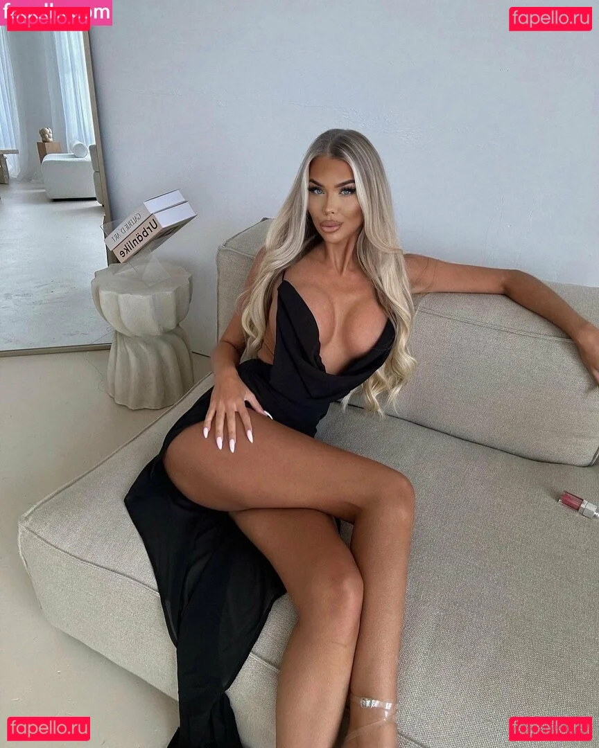 Sylvijaa Onlyfans Photo Gallery 