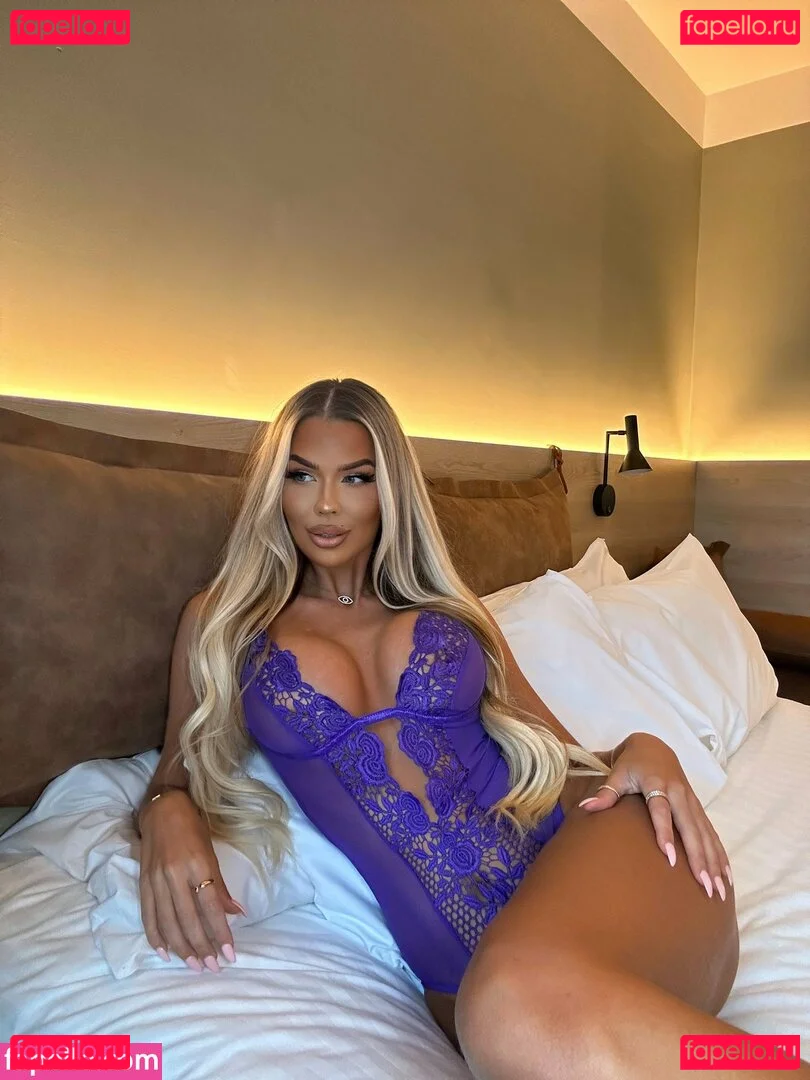 Sylvijaa Onlyfans Photo Gallery 