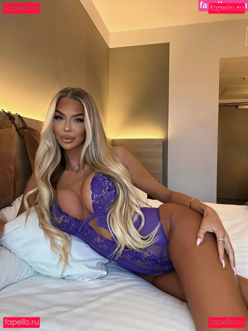 Sylvijaa Onlyfans Photo Gallery 