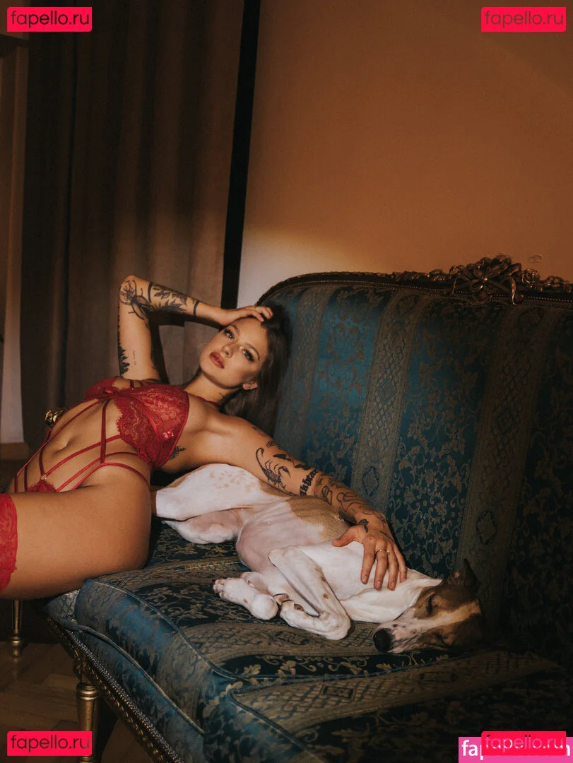 Sashenka Alexander Onlyfans Photo Gallery 