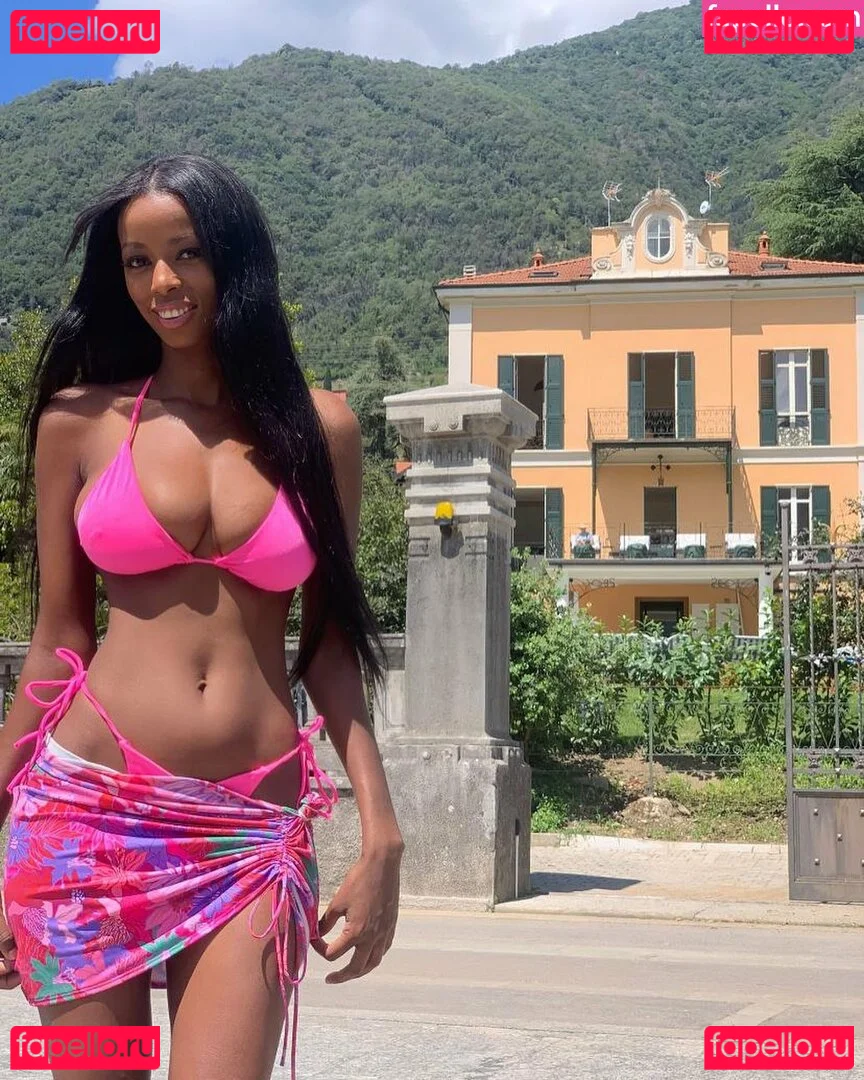 Tami Takala Onlyfans Photo Gallery 