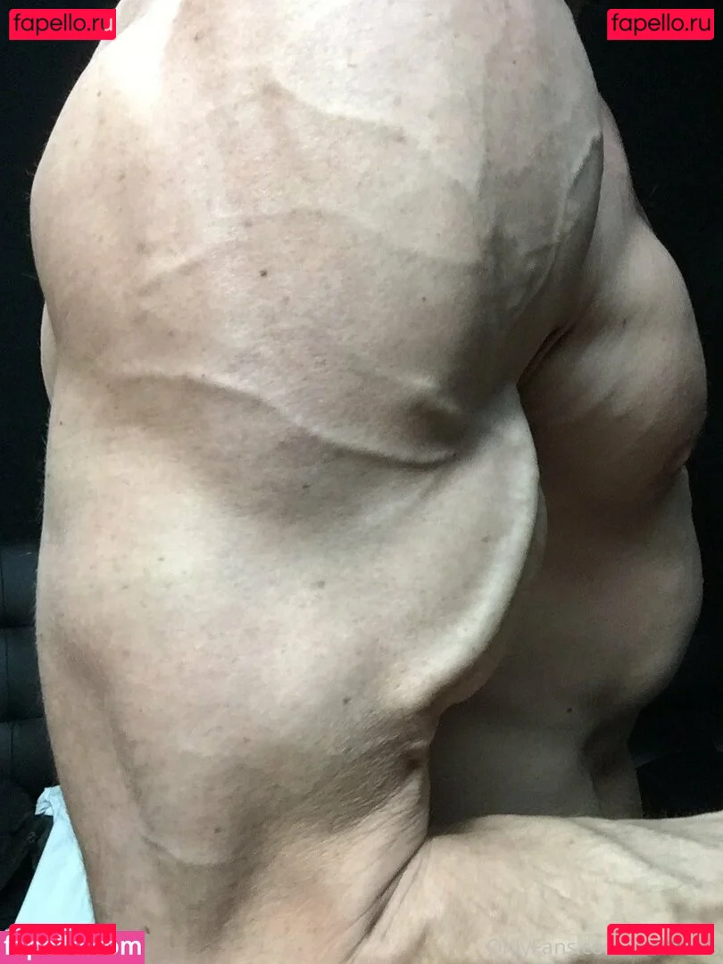 cbadonis Onlyfans Photo Gallery 