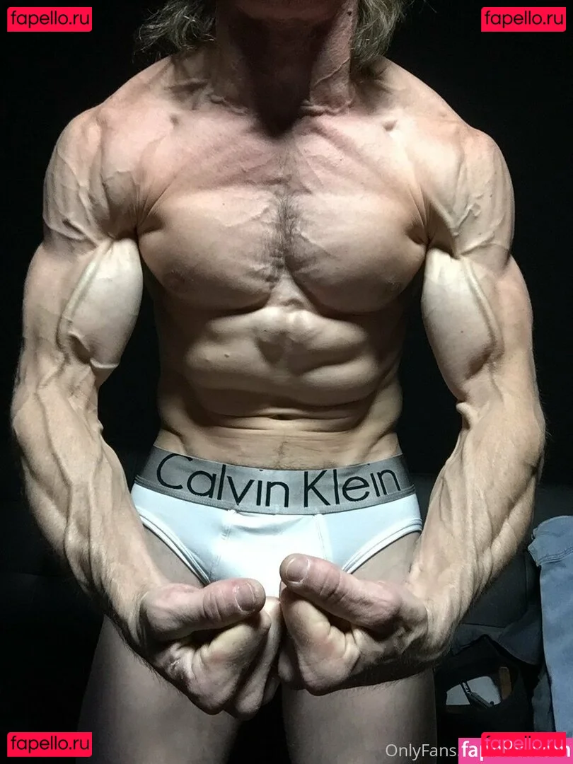 cbadonis Onlyfans Photo Gallery 