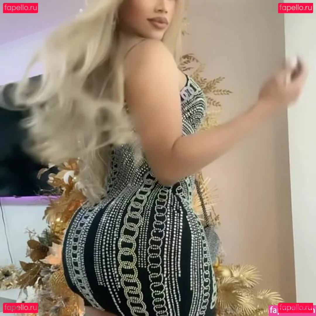 Darlyn Castillo Onlyfans Photo Gallery 