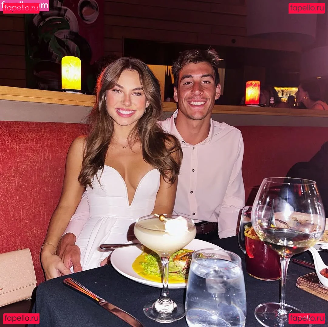 Caitlin Carmichael Onlyfans Photo Gallery 