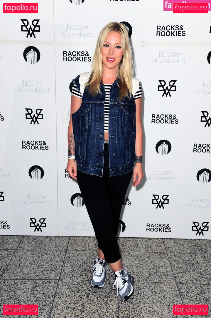 Leonore Bartsch Onlyfans Photo Gallery 