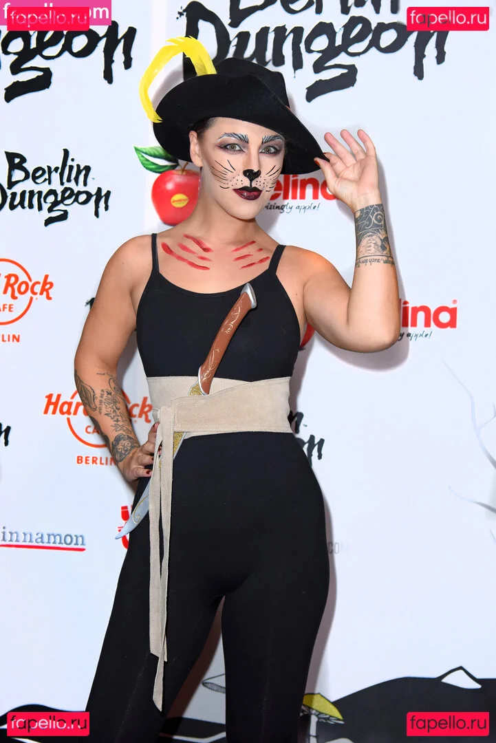 Leonore Bartsch Onlyfans Photo Gallery 