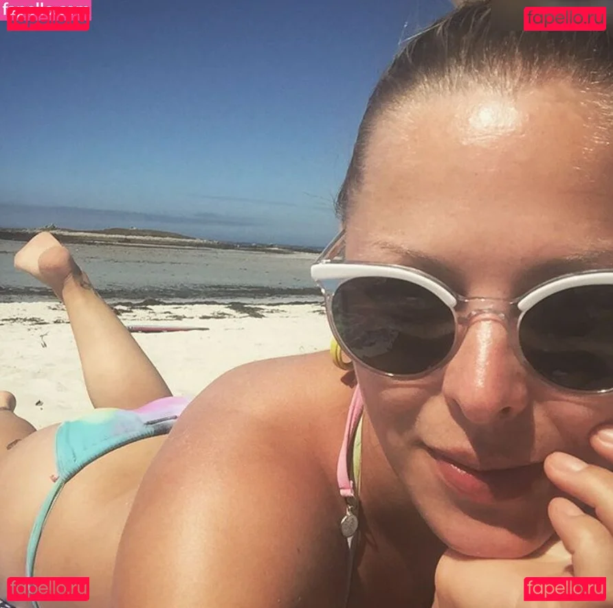 Leonore Bartsch Onlyfans Photo Gallery 