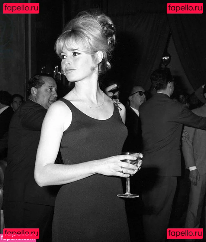 Brigitte Bardot Onlyfans Photo Gallery 