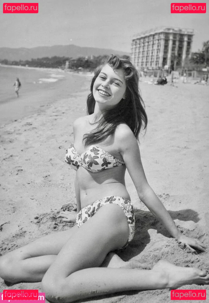 Brigitte Bardot Onlyfans Photo Gallery 