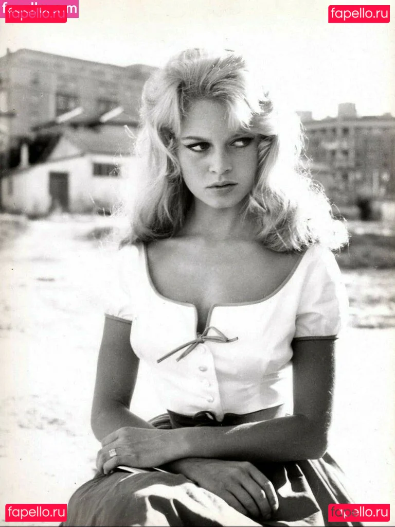 Brigitte Bardot Onlyfans Photo Gallery 