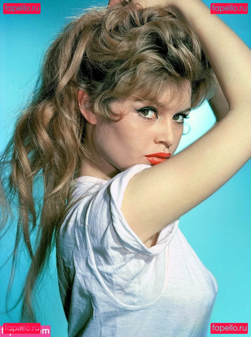 Brigitte Bardot Onlyfans Photo Gallery 