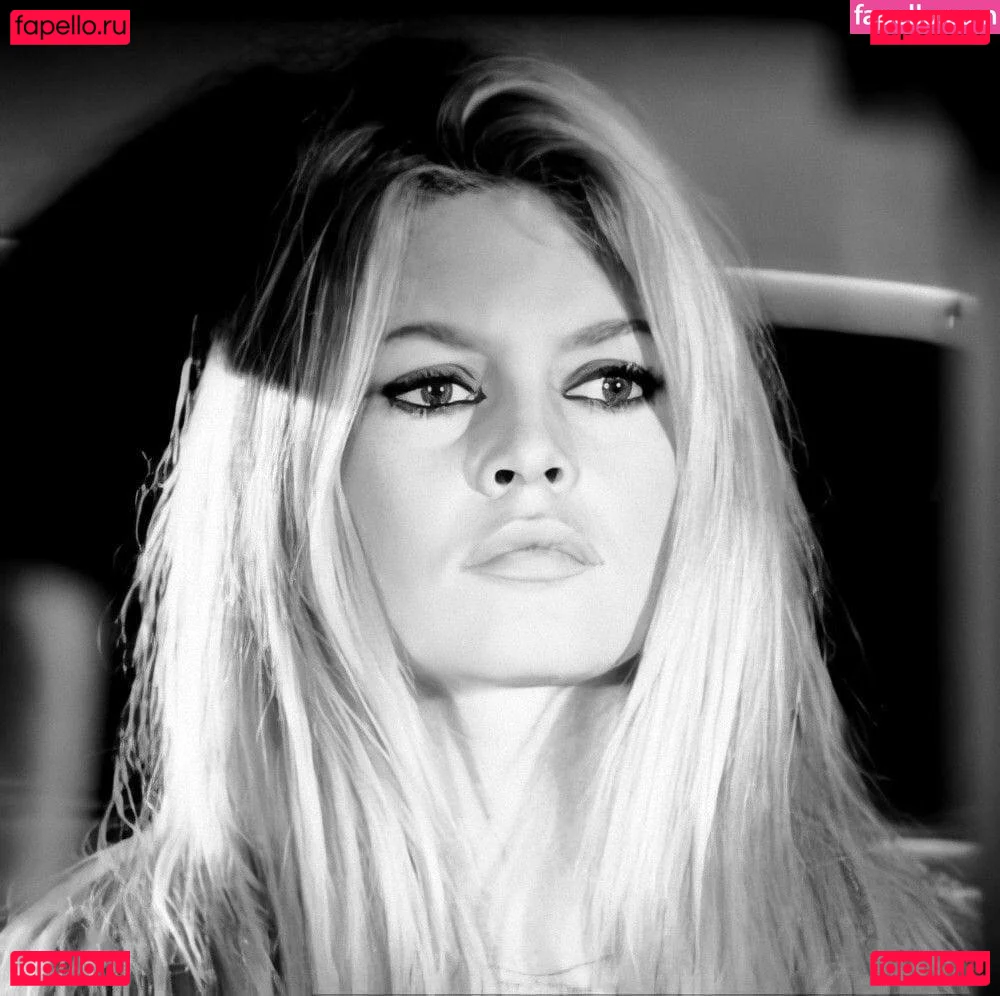 Brigitte Bardot Onlyfans Photo Gallery 