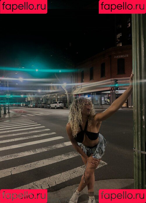 Salah Brooks Onlyfans Photo Gallery 