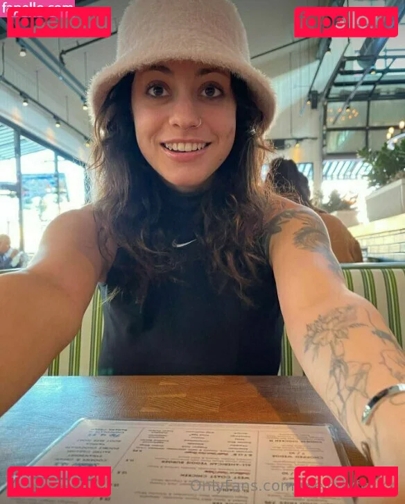 militevezz Onlyfans Photo Gallery 