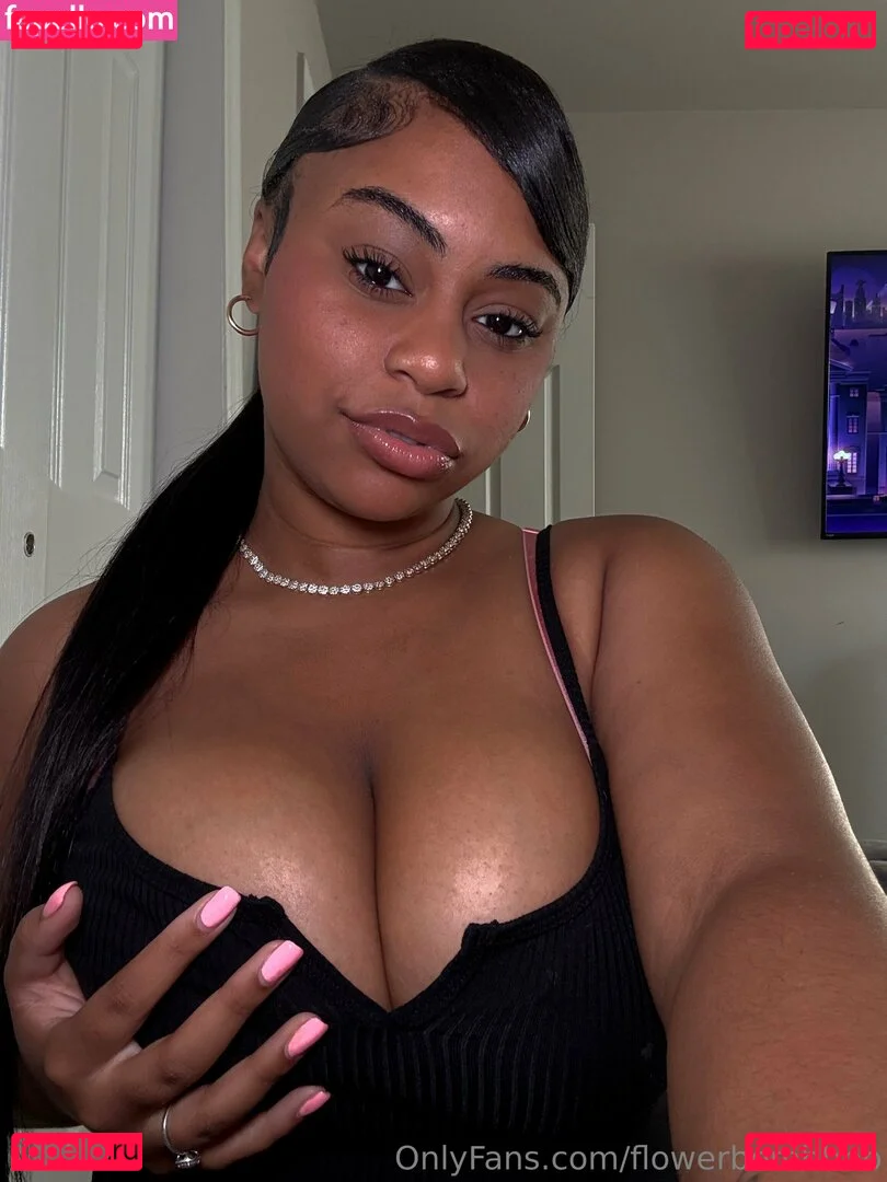 flowerbombbbb Onlyfans Photo Gallery 