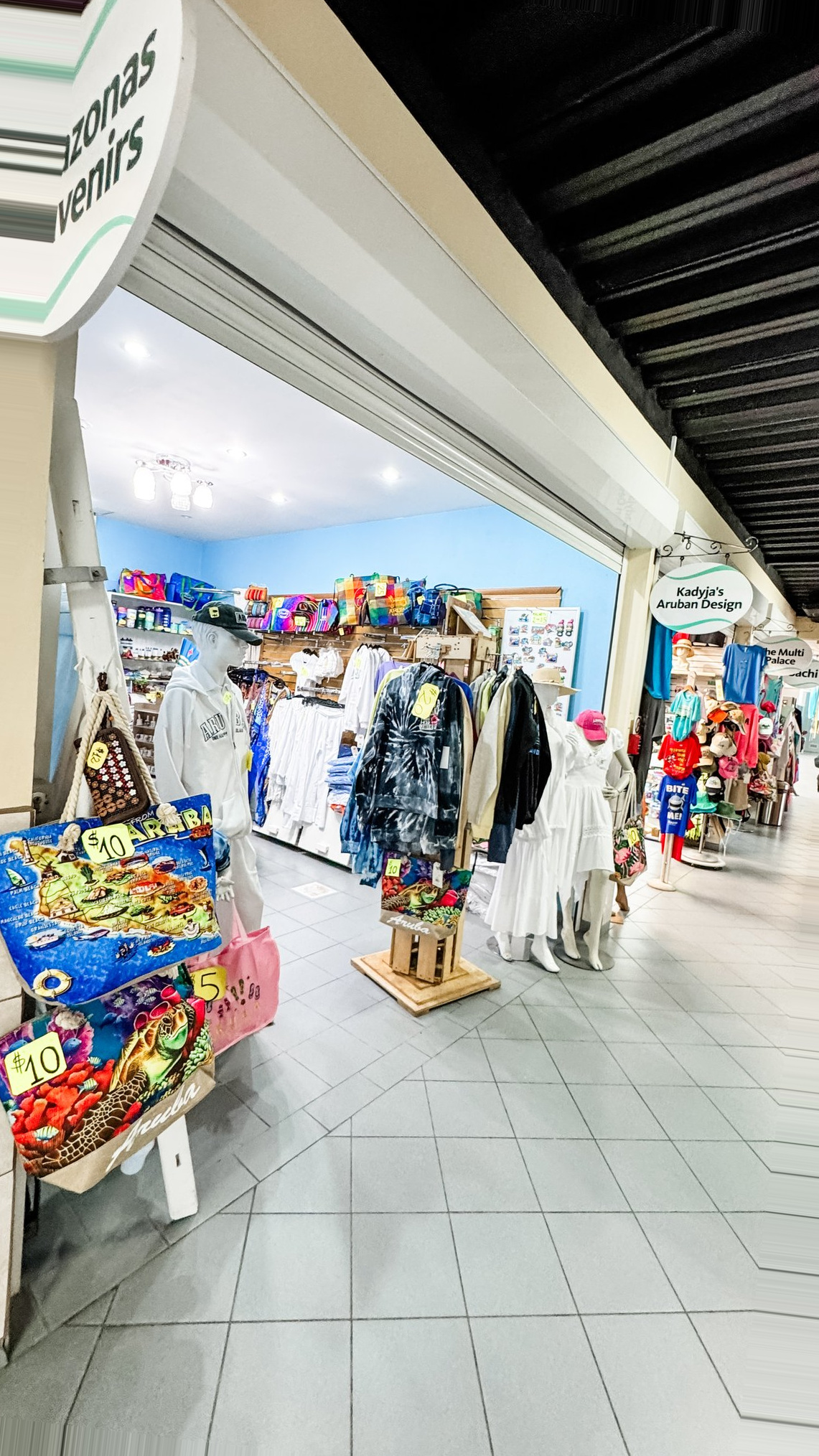 Aruba Cruise Port - Apparel Boutique Merchandise Display Exhibits - 03-18-2025 - Vertical.jpg