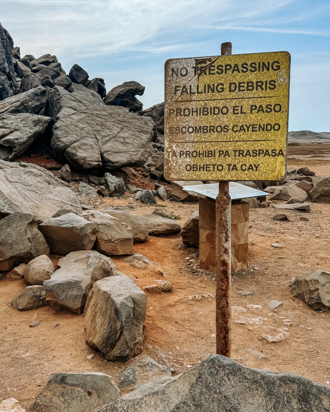 Aruba Cruise Port - Ayo Rock Formation Warning Sign - Vertical 69.jpg