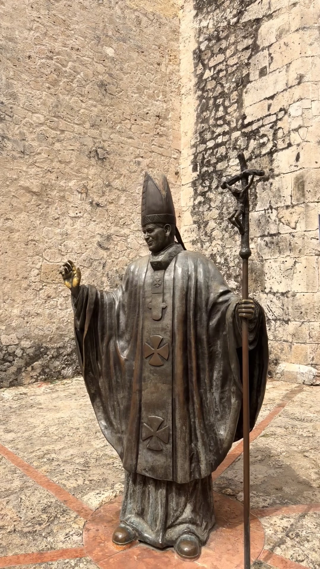 Cartagena Colombia Cruise Port - Bronze Statue of Religious Figure - 01-03-2026 - Vertical.jpg