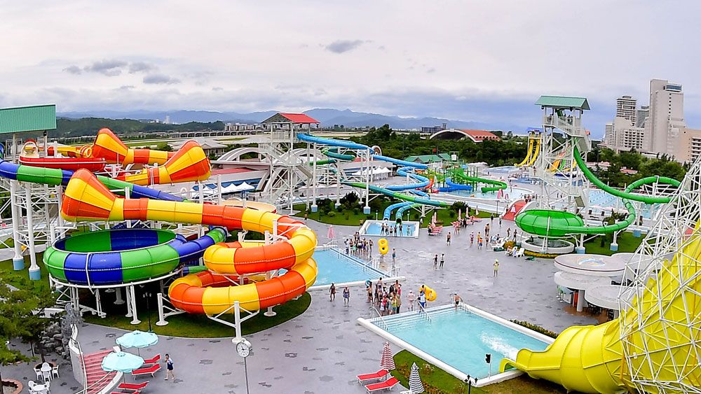 KCNA Report on Completion of Coastal Tourist Resort in Myongsasimni of Kalma Peninsula - Image 21