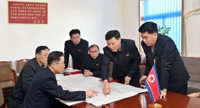 Study on Ways for Economic Development Made in Key Industry Sector of DPRK