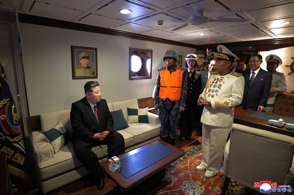 RespectedComrade Kim Jong Un visits destroyer Choe Hyon according to second-day schedule of visit to military hardware exhibition - Image 10