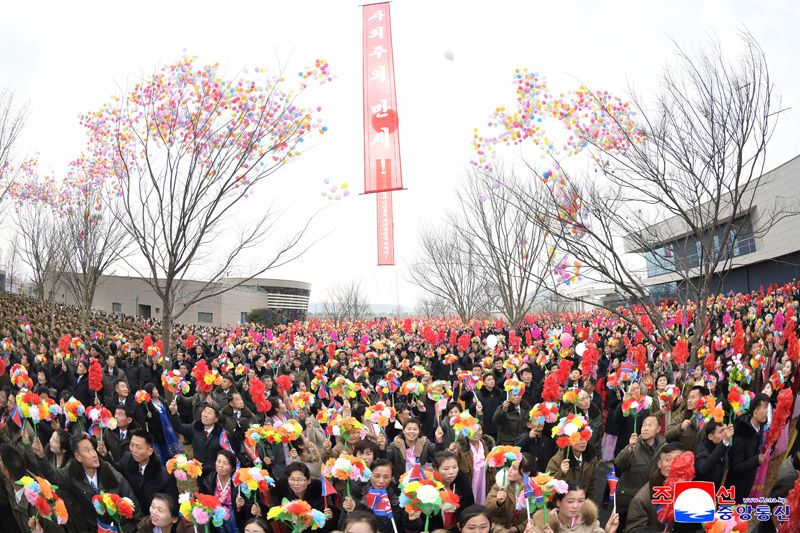 Today's News - Image 132